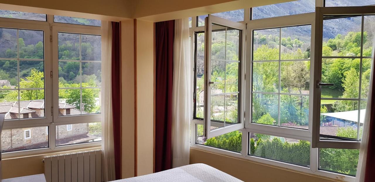 Naranjo De Bulnes Hotel